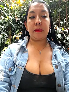 Bella keny online show from November 4, 6:46 pm