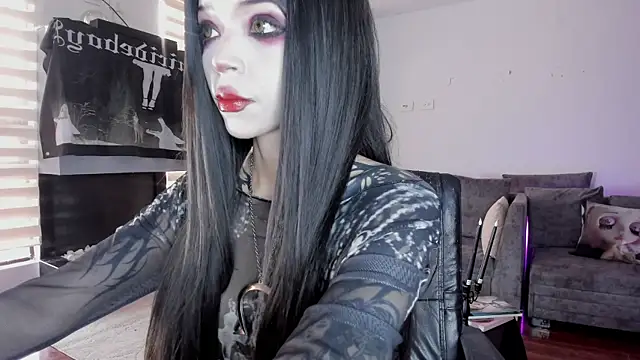 SophieHill gh online show from April 3, 9:13 pm