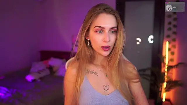 Kamila icee online show from September 27, 7:43 pm