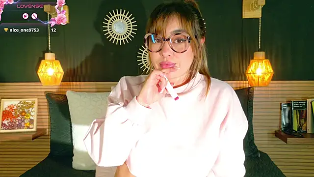 AnnaVictoria   online show from April 8, 1:30 am