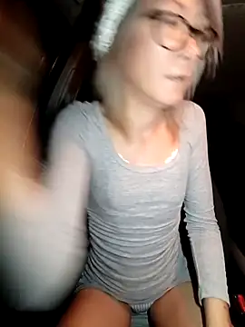 Timide girl2 online show from December 21, 6:28 am