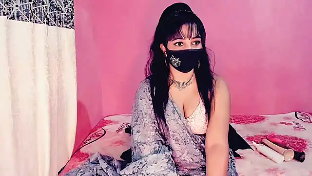 Sweetie Fox XXX online show from May 19, 6:15 pm