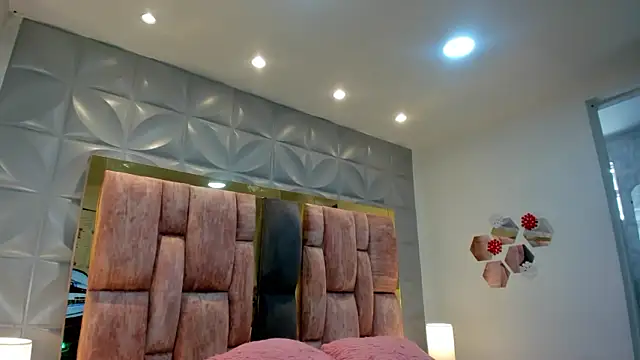 Charlotte Ice1 online show from March 4, 3:40 pm