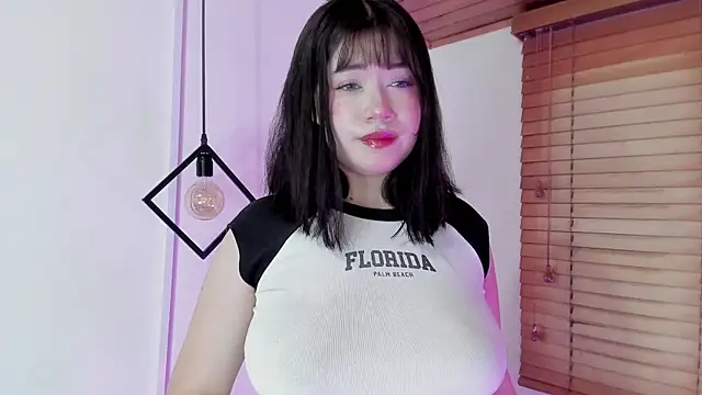 GENNESIS LOVE online show from December 15, 2:50 am