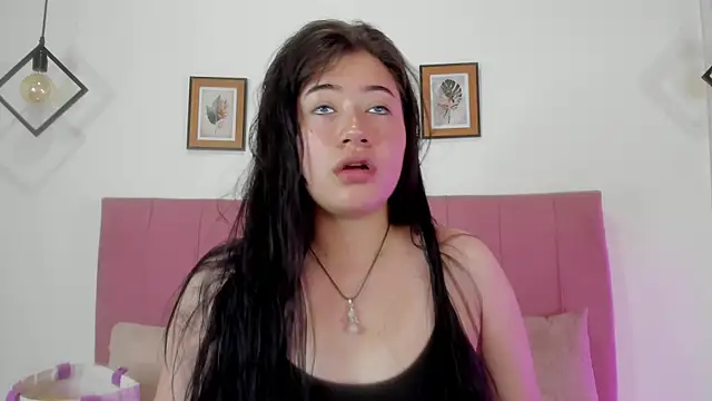 GENNESIS LOVE online show from September 12, 12:11 am