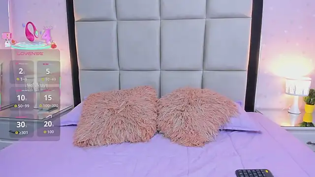 HannaClarrk  online show from September 9, 11:32 am