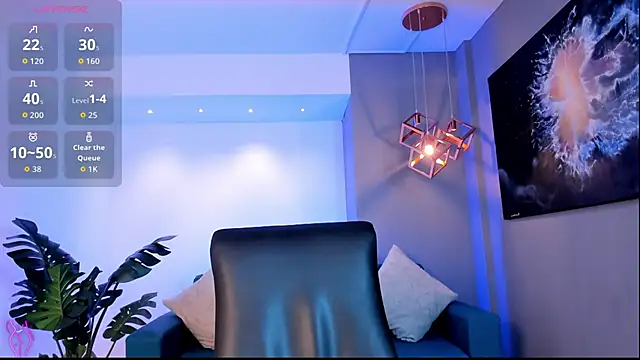 IsabellaaJoness online show from April 8, 11:45 am