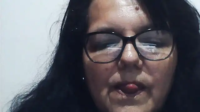 kassandra02 online show from February 11, 2:47 am