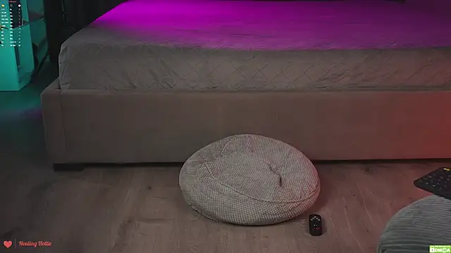 Healing Hottie online show from September 15, 7:21 pm