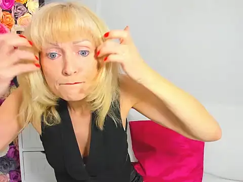 CrystalHotty online show from March 24, 4:23 pm