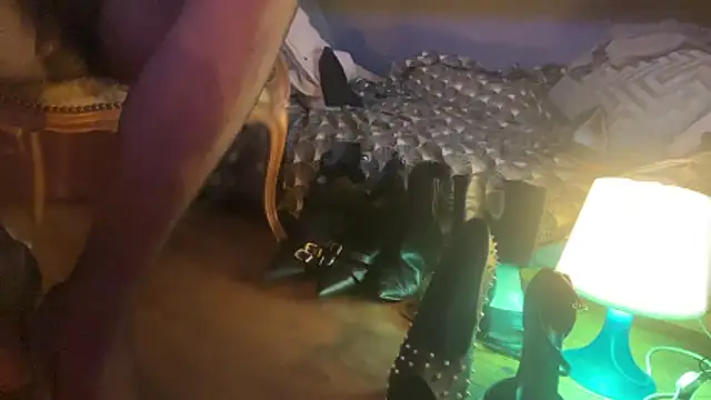 alexheels boots online show from December 17, 3:22 am