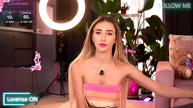 EmilyRaymont online show from September 13, 6:10 am