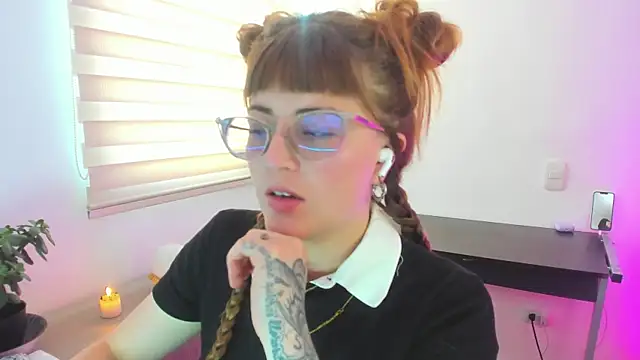 tekila   online show from April 8, 9:50 pm