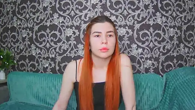 ElllaNuar online show from December 22, 5:43 am