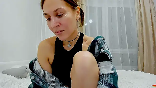 Mona Cruz online show from January 9, 5:28 pm