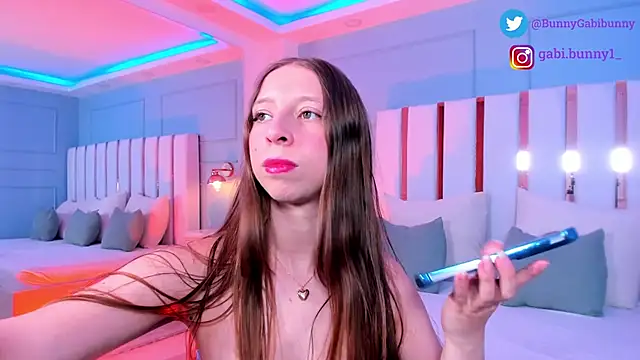 gabi bunny online show from October 7, 6:01 pm