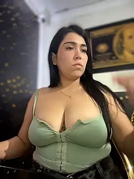 emma  cute   online show from April 14, 12:49 pm