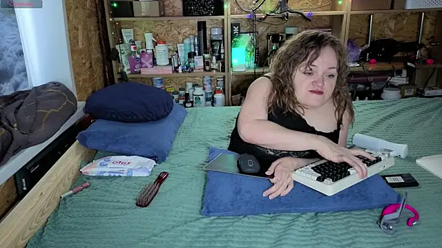 MiniNatalie online show from January 7, 5:00 am