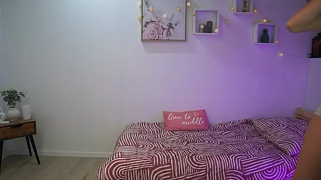 Amai  Liu online show from November 13, 7:02 pm