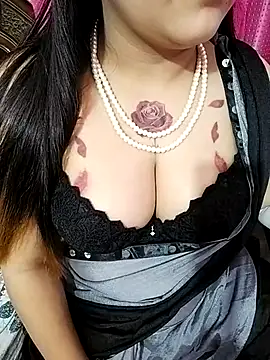 MISS QAYENAT online show from September 12, 6:26 pm