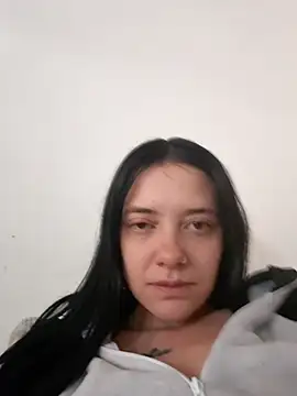 Isabella 21x online show from December 21, 1:15 pm