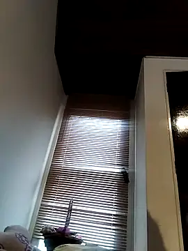 Isabella 21x online show from March 26, 1:35 pm