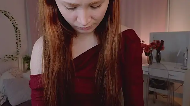 Freckle Diyana online show from March 4, 3:29 pm