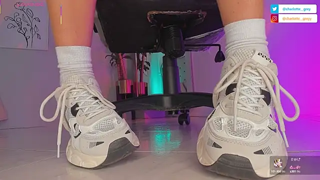 charlotte  grey online show from September 9, 8:19 pm