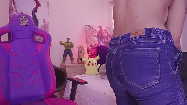 madelyn rose  online show from April 13, 6:09 pm