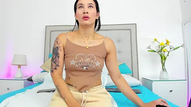 Cataleyalove ADY online show from April 1, 8:28 pm