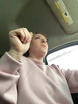 lezbean24 online show from February 23, 9:14 pm