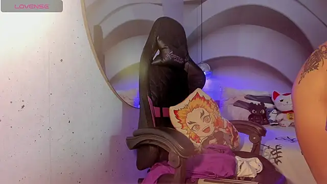 IamNayuta online show from September 24, 8:08 pm