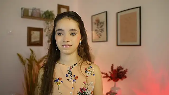 Gia Paige18 online show from October 14, 1:03 pm