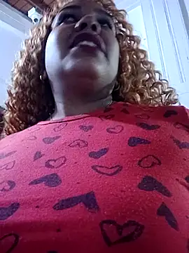 ELLA KELLY online show from March 25, 12:08 pm