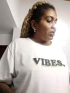 ELLA KELLY online show from November 10, 11:38 am