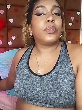 ELLA KELLY online show from March 3, 1:50 pm