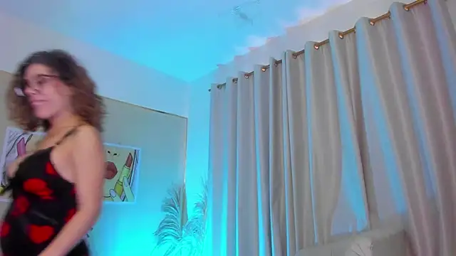 StarMilf online show from September 21, 12:37 pm