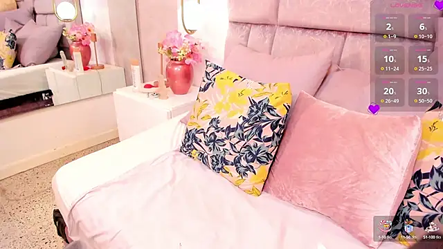 amina west online show from October 7, 9:41 pm