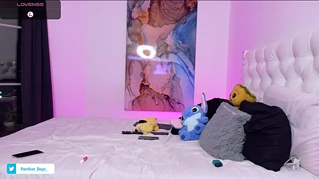 Mackenzzie 777  online show from November 28, 4:48 am