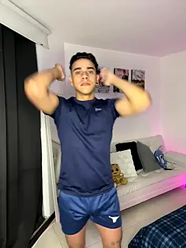 Mackenzzie 777  online show from December 20, 6:28 am