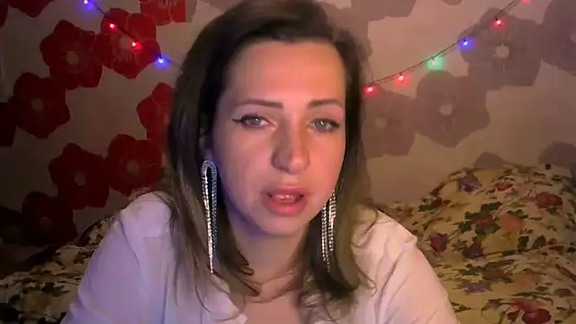 Queen Daenerys online show from November 29, 8:24 pm