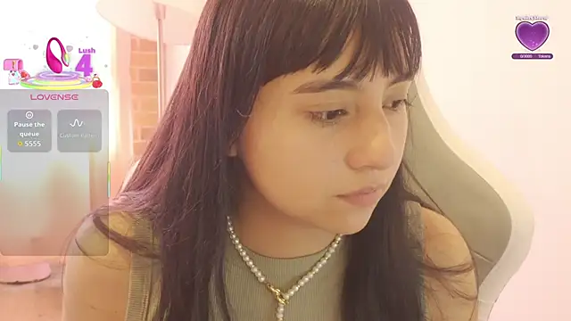 emitaa17228o online show from May 25, 8:19 pm