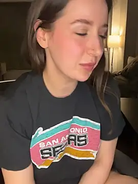 nerdynina online show from February 13, 2:02 am