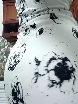    Erin    online show from March 25, 2:28 am