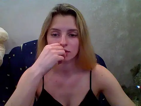 lady olivia  online show from February 21, 7:25 pm