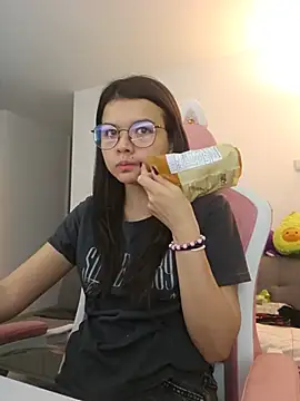 azumiichan online show from July 12, 1:28 am