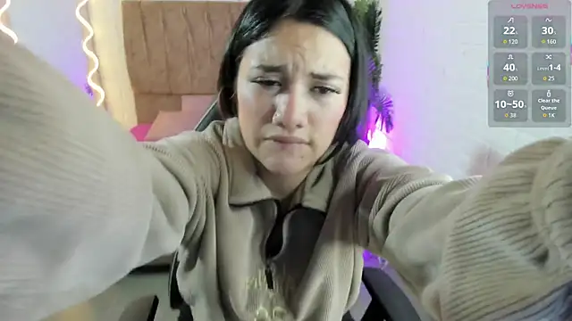 Chiara tay online show from October 21, 7:18 pm