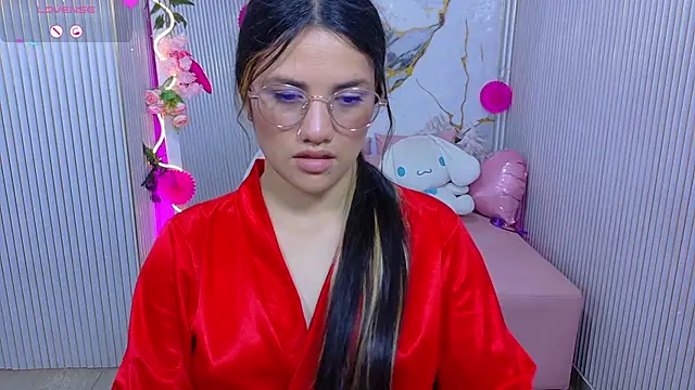 Chiara tay online show from July 10, 7:25 pm