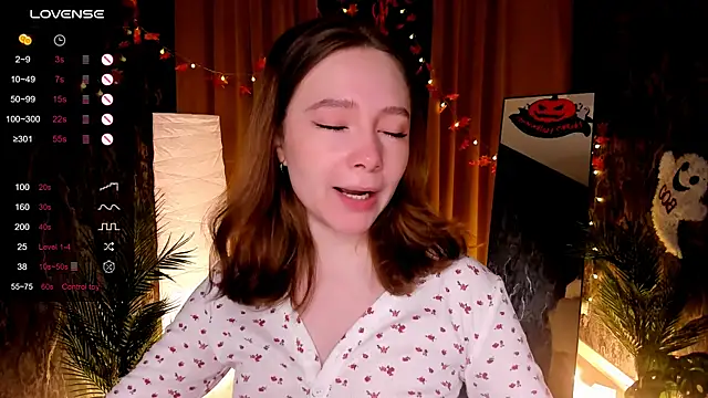 LanaBlu  online show from October 28, 2:17 am