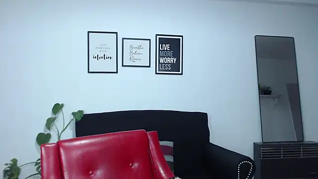 nathcollyns online show from September 19, 11:37 pm